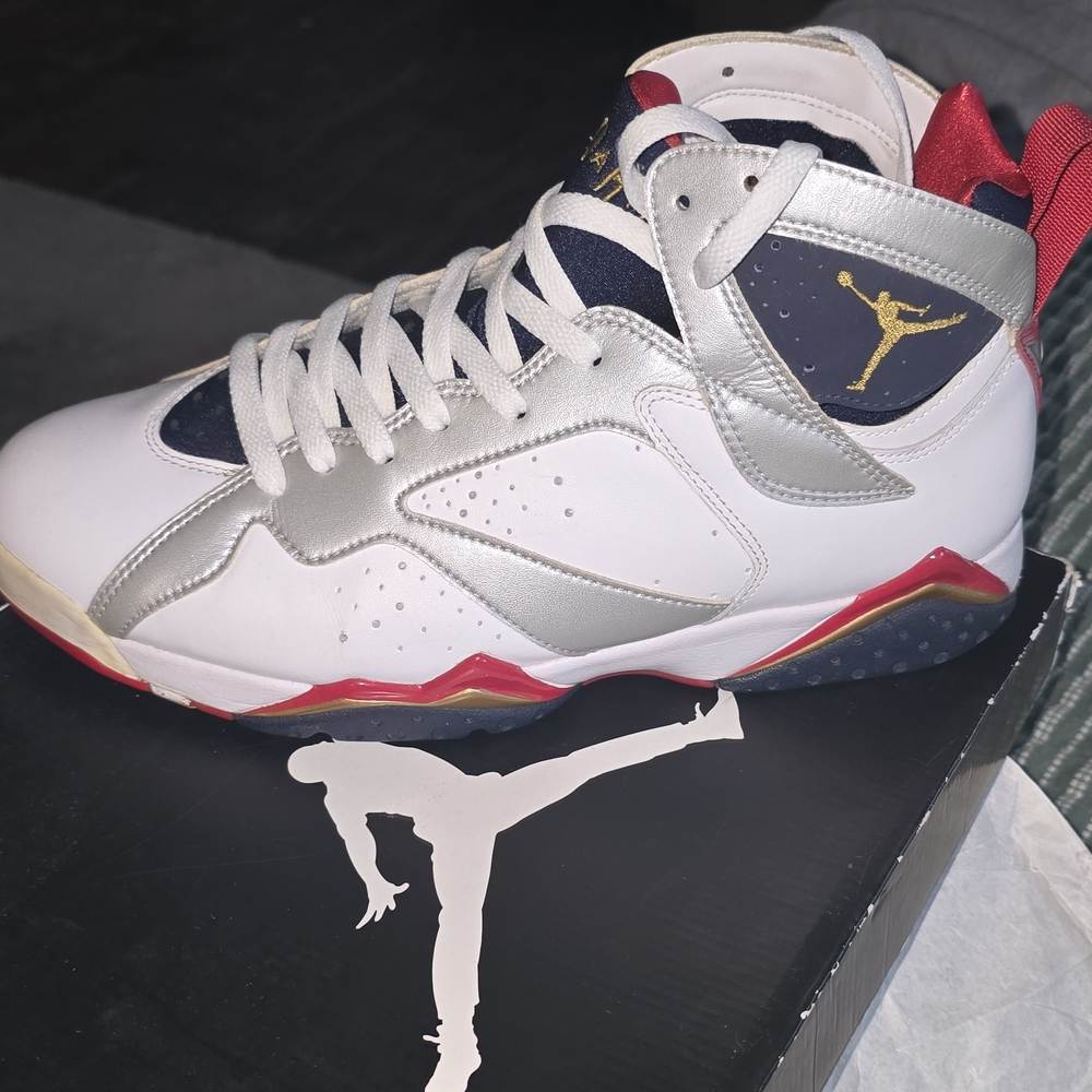 Jordan Retro 7 White Silver Red Sneakers